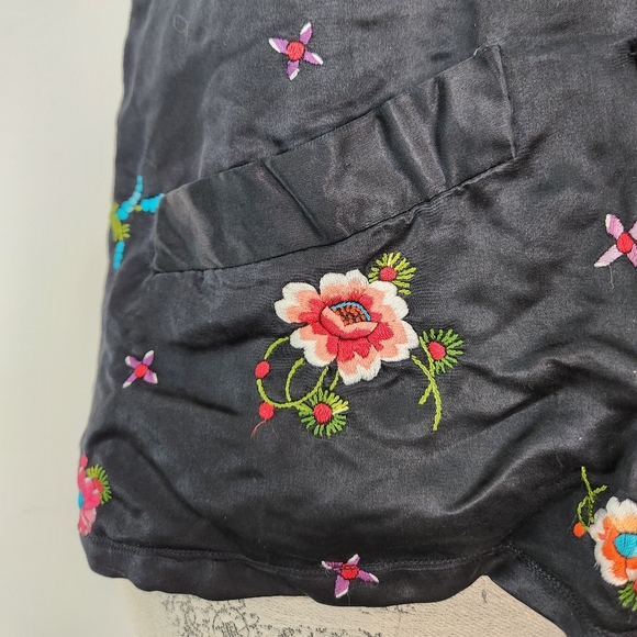 Vintage Embroidered Silk Satin Vest - Picture 8 of 15